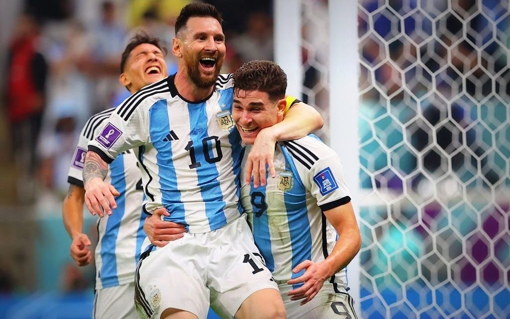 زامورانو: مسی دلیل عشق به فوتبال و خولین آینده آرژانتین استمعرفی جانشین مسی: حتی بهتر از امباپه و هالند